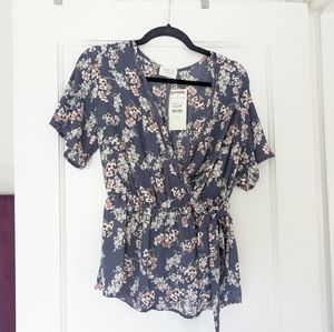 Blue floral top Sienna Sky